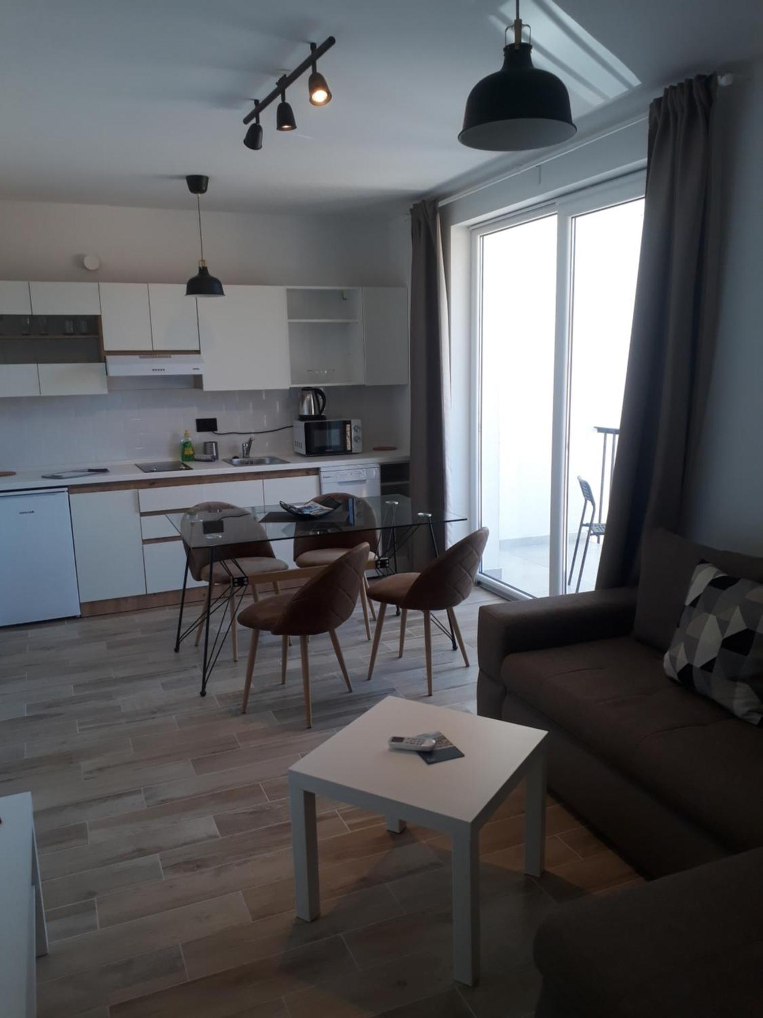 Hillside Apartment *
